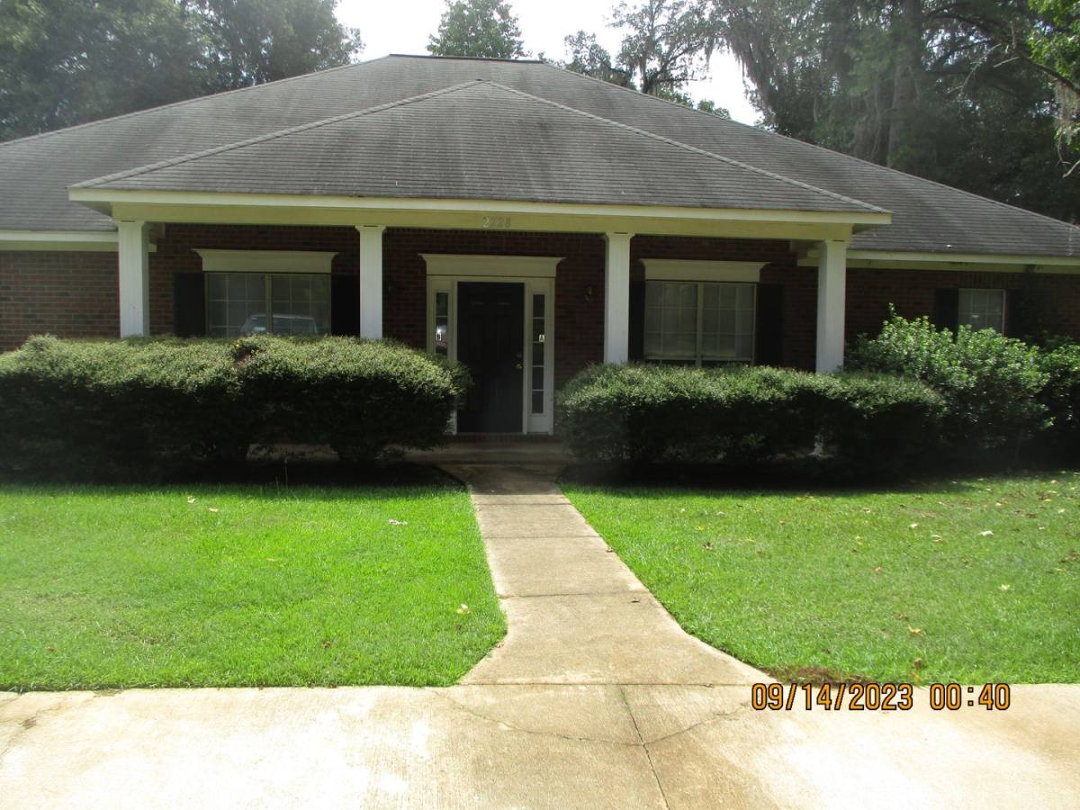 House for rent at 2228-B Bedford Court, Albany, GA 31707