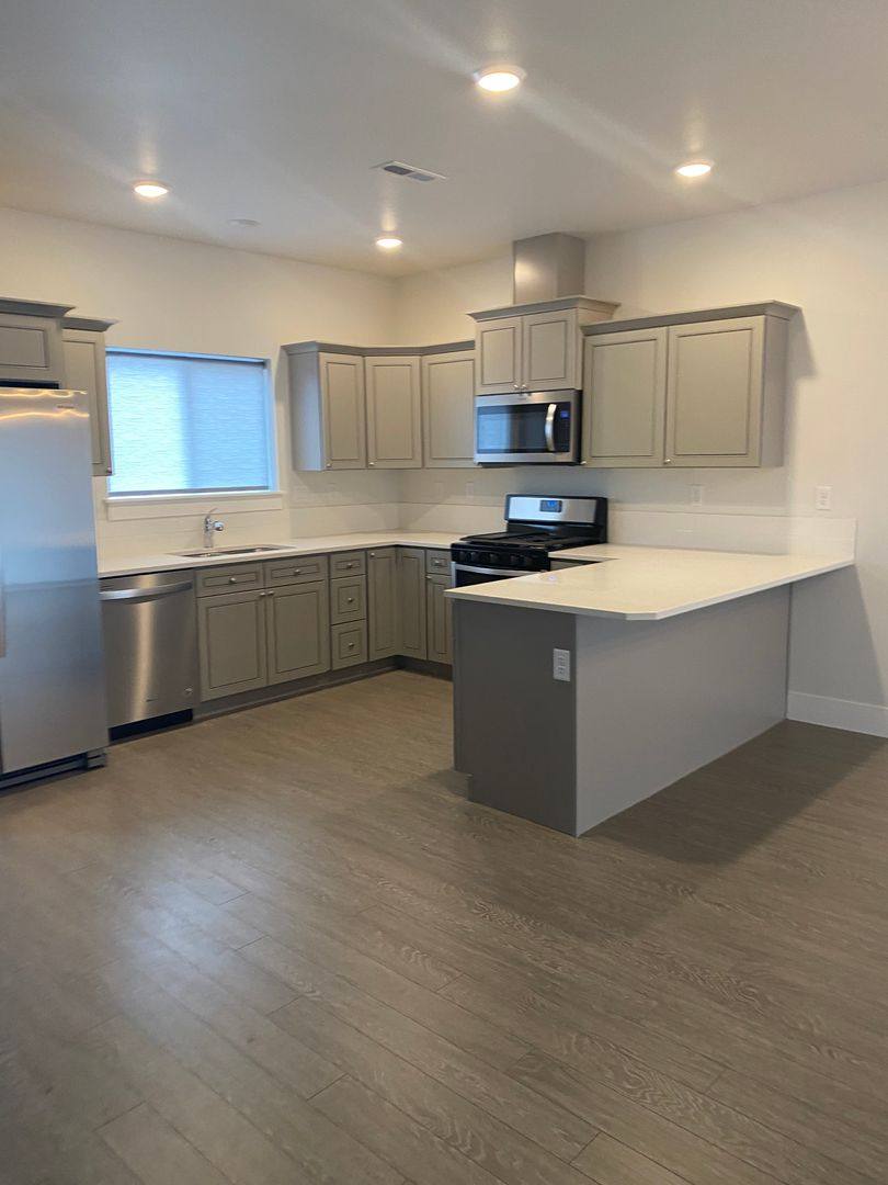 Townhouse for rent at 372 Pond Lily, Bozeman, MT 59718