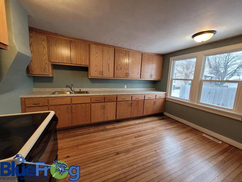 House for rent at 714 Stuart St, Green Bay, WI 54301