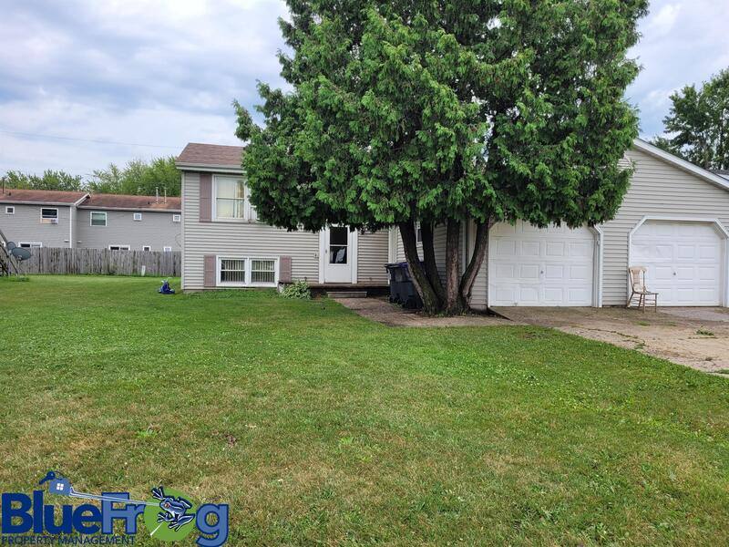 Apartment for rent at 324 Joseph St, Neenah, WI 54956