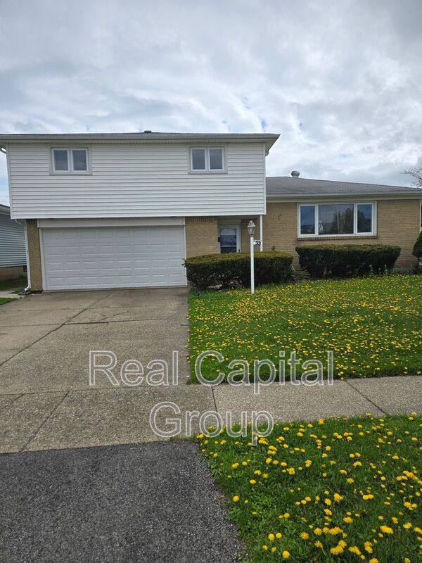 House for rent at 33 Panama Lane, Buffalo, NY 14225