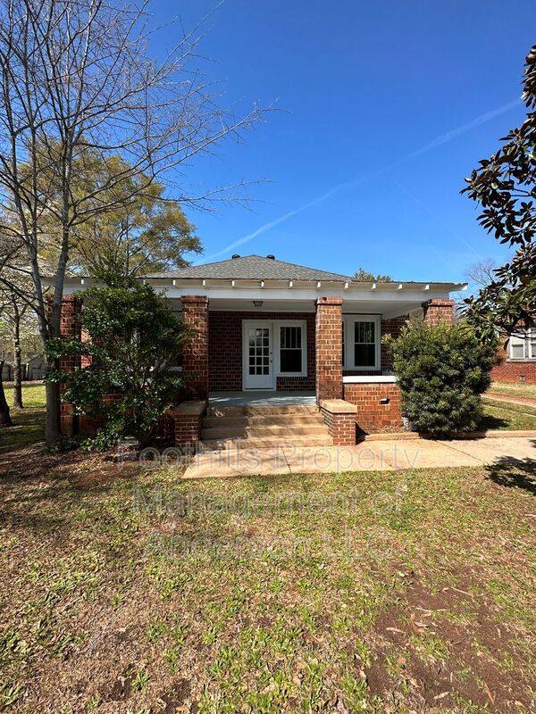 House for rent at 1208 W Whitner St, Anderson, SC 29624