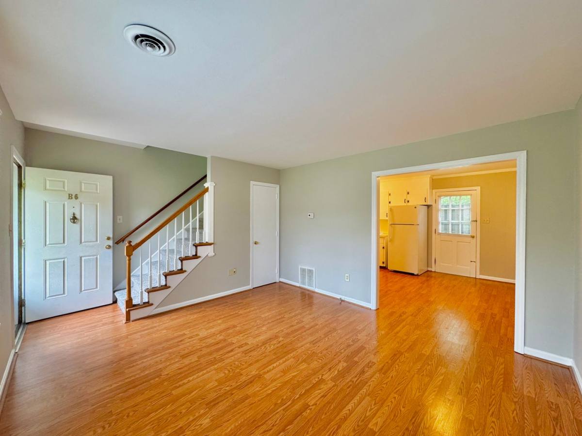 Apartment for rent at 620 S Main St, Blackstone, VA 23824