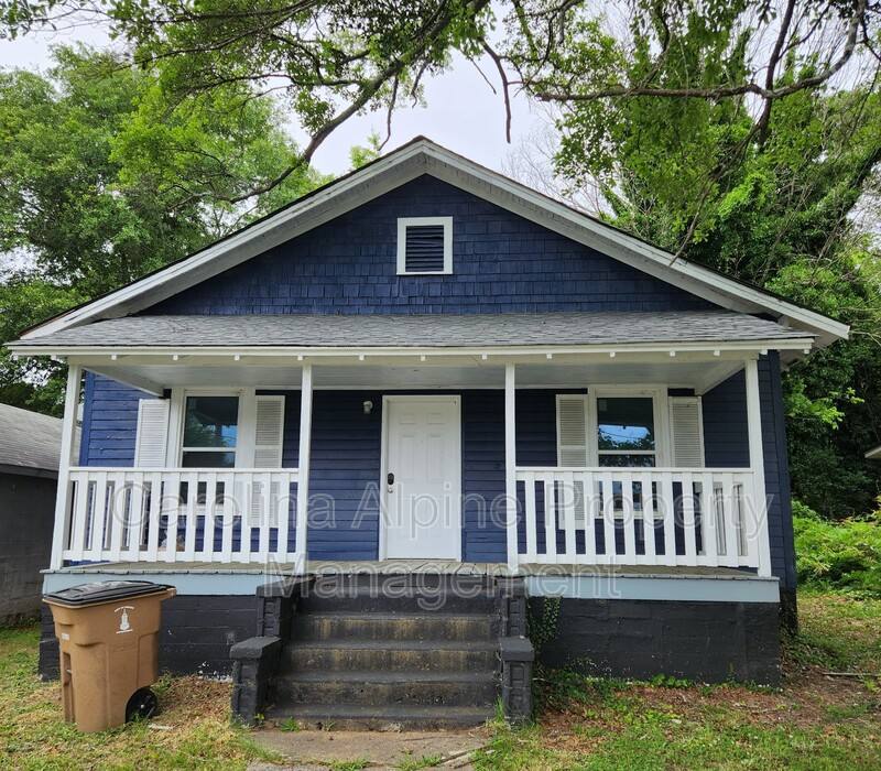 House for rent at 901 Walnut St, Shelby, NC 28150