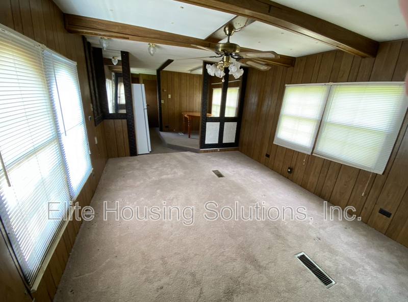 House for rent at 1380 Old Stage Rd #5, Wytheville, VA 24382