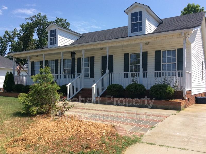 House for rent at 1779 Silver Stream Dr, Rock Hill, SC 29730