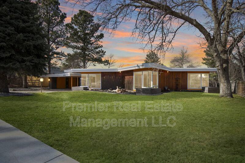 House for rent at 5905 E Maplewood Ave, Englewood, CO 80111