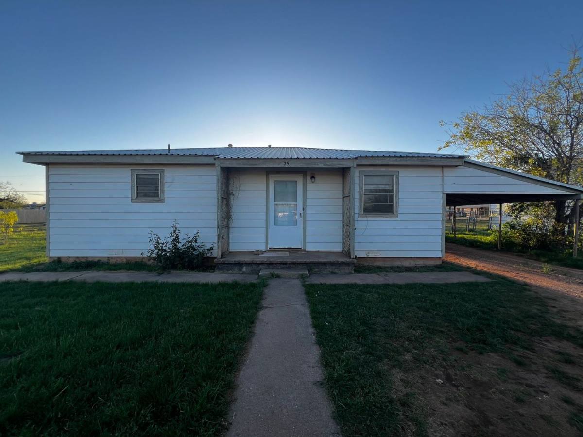 House for rent at 625 Ave L, Anson, TX 79501