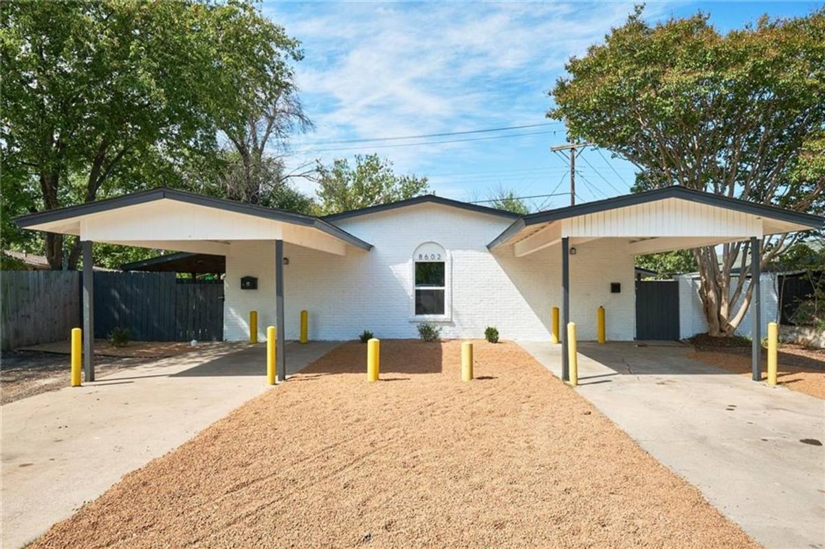Apartment for rent at 8602 Fireside Dr, Austin, TX 78757