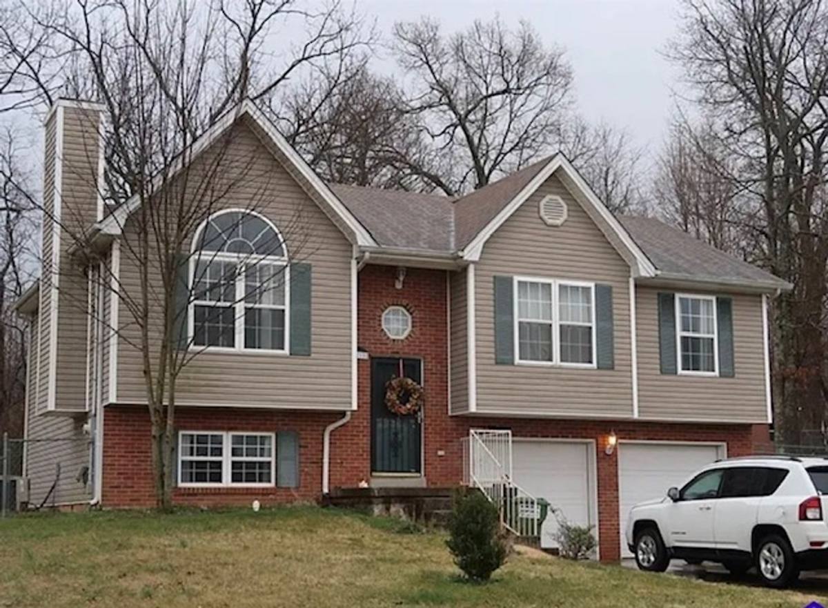 House for rent at 210 Scarlet Ave, Radcliff, KY 40160