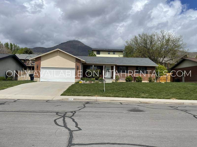 House for rent at 333 Ridge Rd, Orem, UT 84057