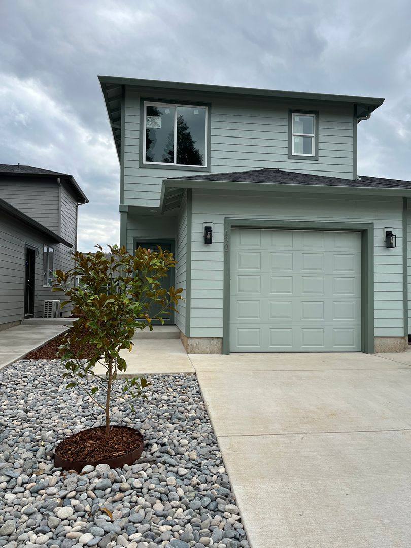 House for rent at 1309 N Garrison Rd, Vancouver, WA 98664
