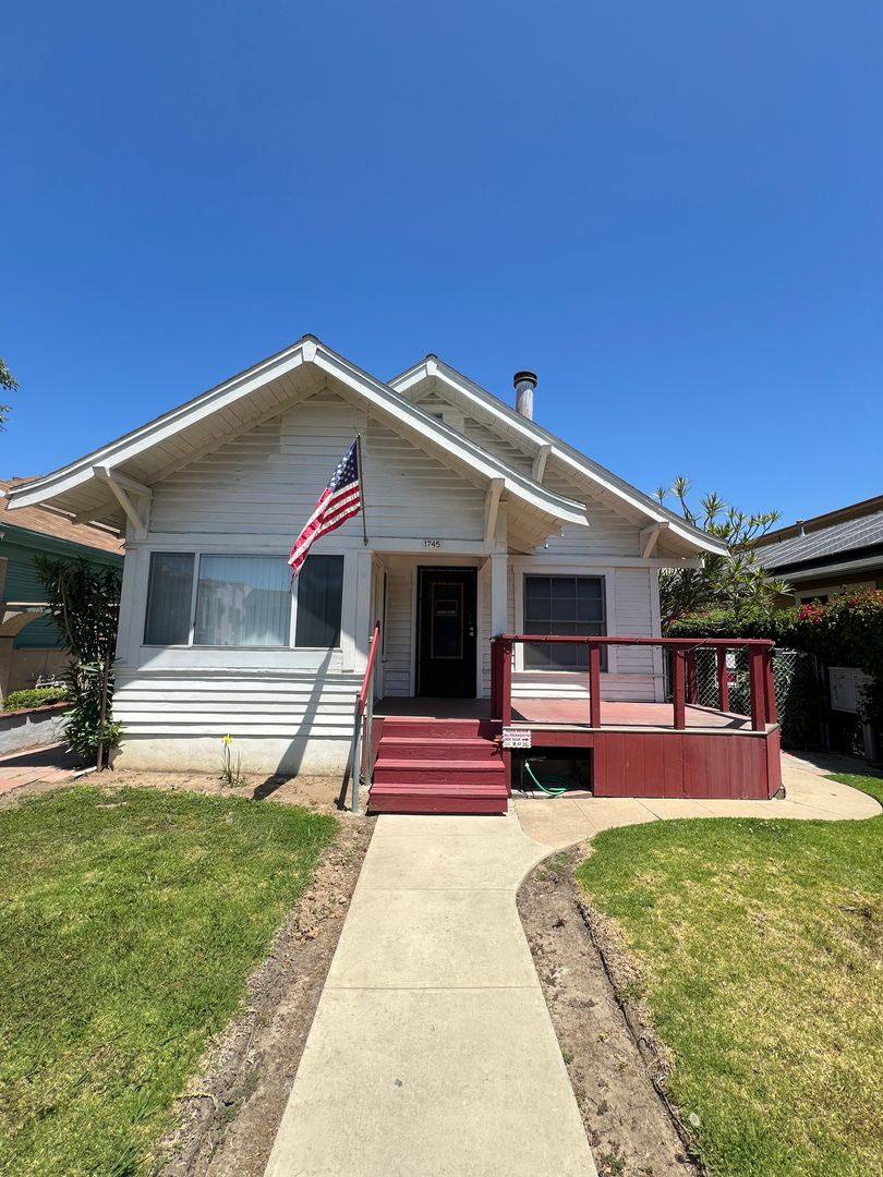 Apartment for rent at 1745 E 3rd St, Long Beach, CA 90802