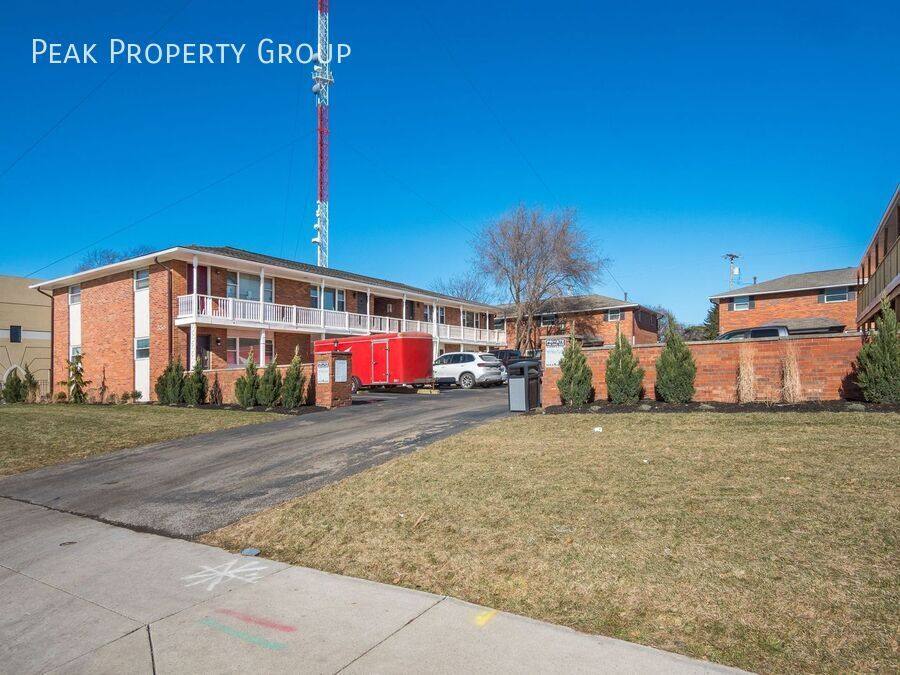 Apartment for rent at 552 Riverview Dr #B, Columbus, OH 43202