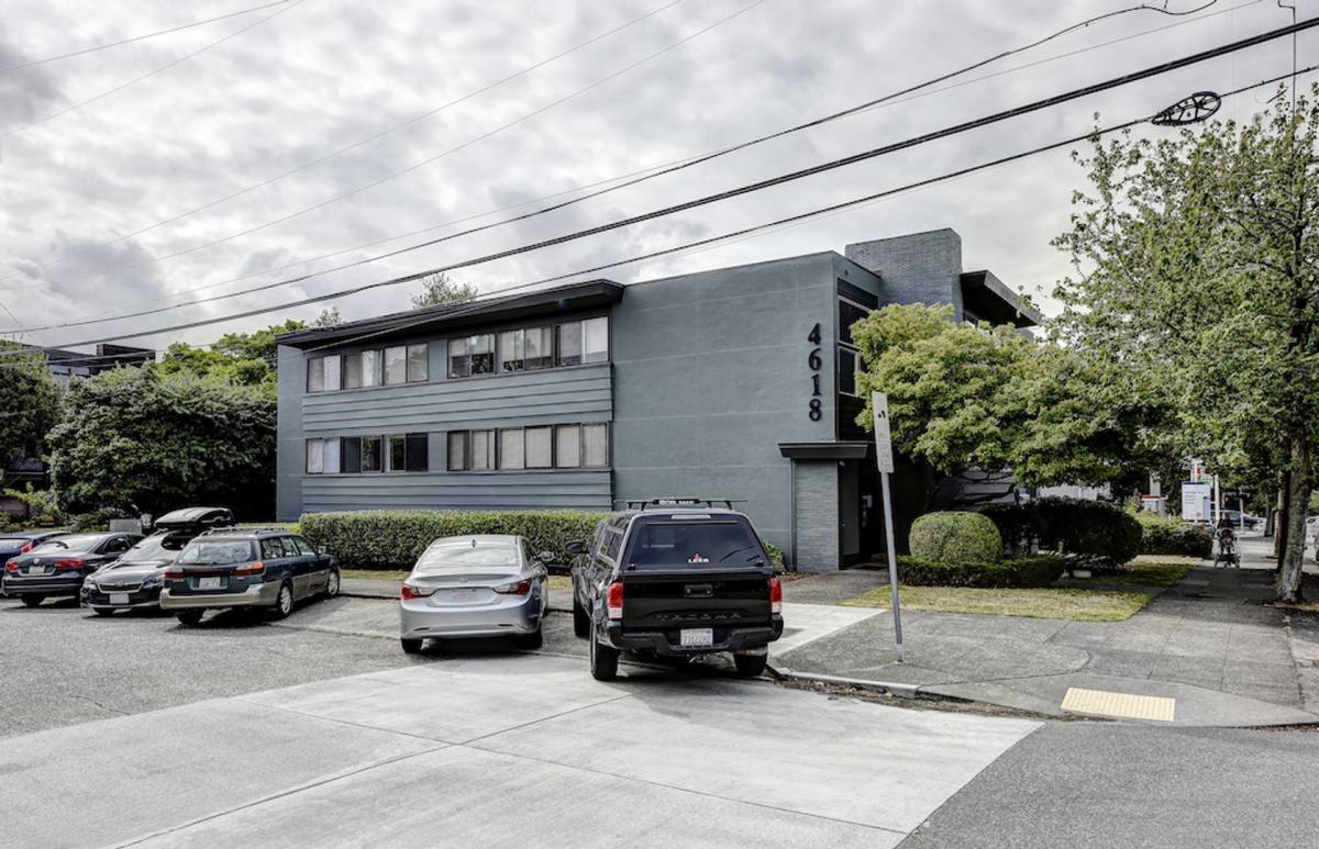 Apartment for rent at 4618 Fremont Ave N, Seattle, WA 98103