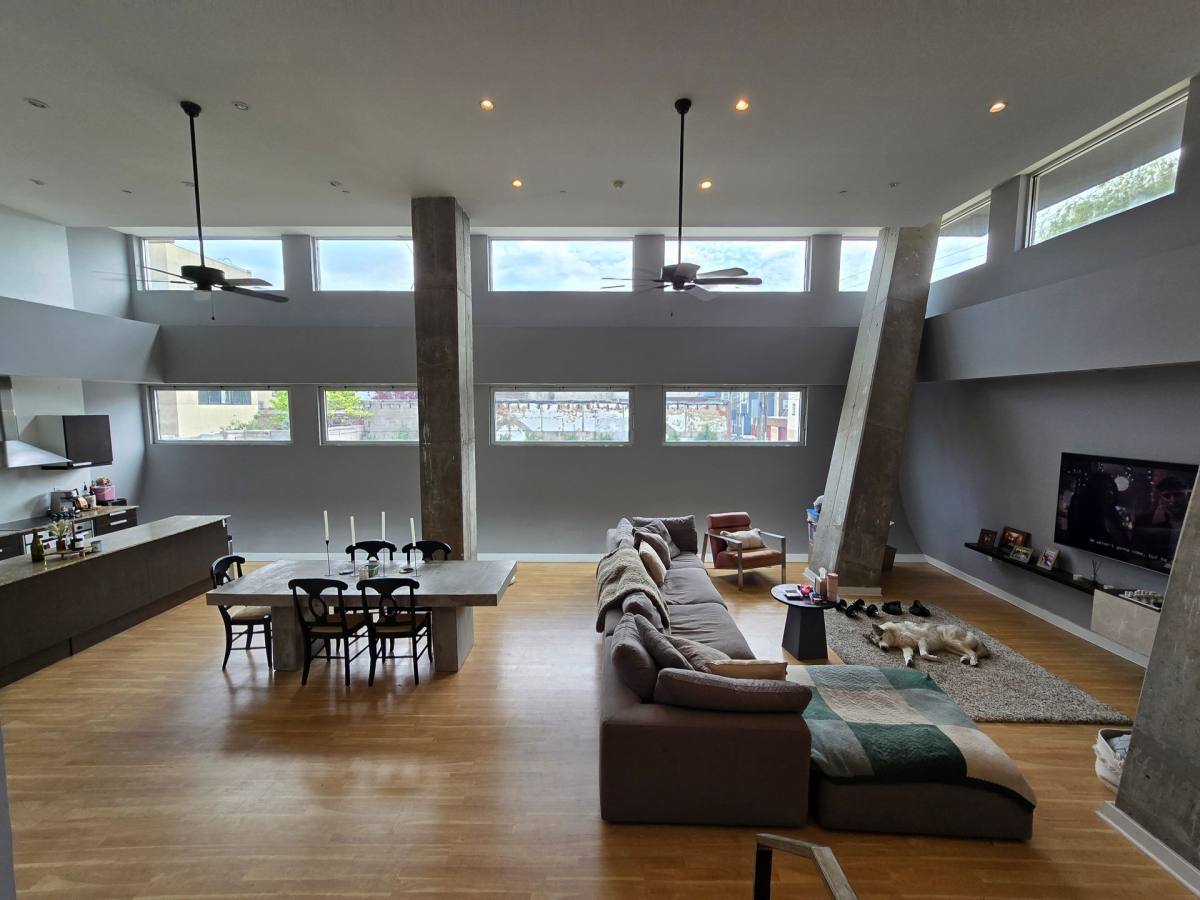 Apartment for rent at 212 Brown St, Philadelphia, PA 19123