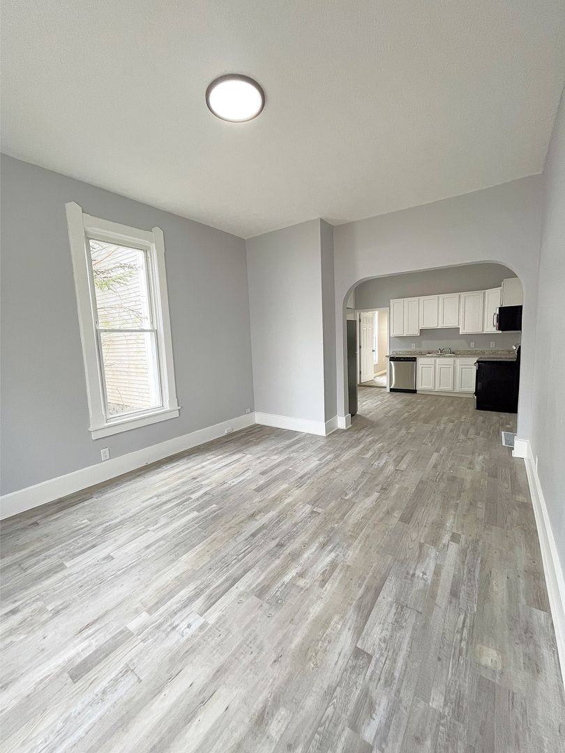 Apartment for rent at 115 W College St, Crawfordsville, IN 47933