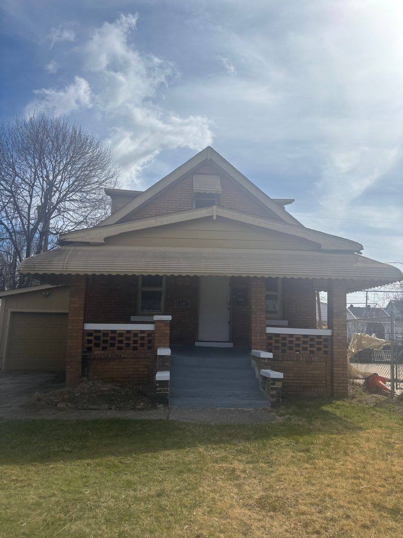 House for rent at 3701 E 106th St, Cleveland, OH 44105