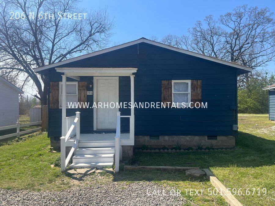 Apartment for rent at 206 N 6th St, Cabot, AR 72023