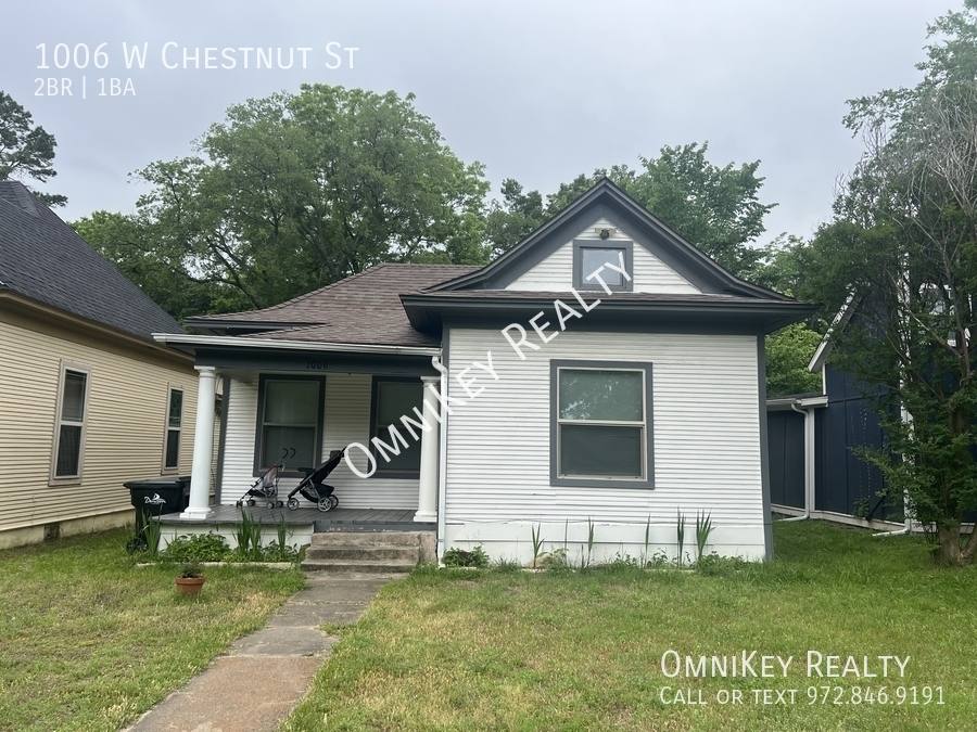 House for rent at 1006 W Chestnut St, Denison, TX 75020