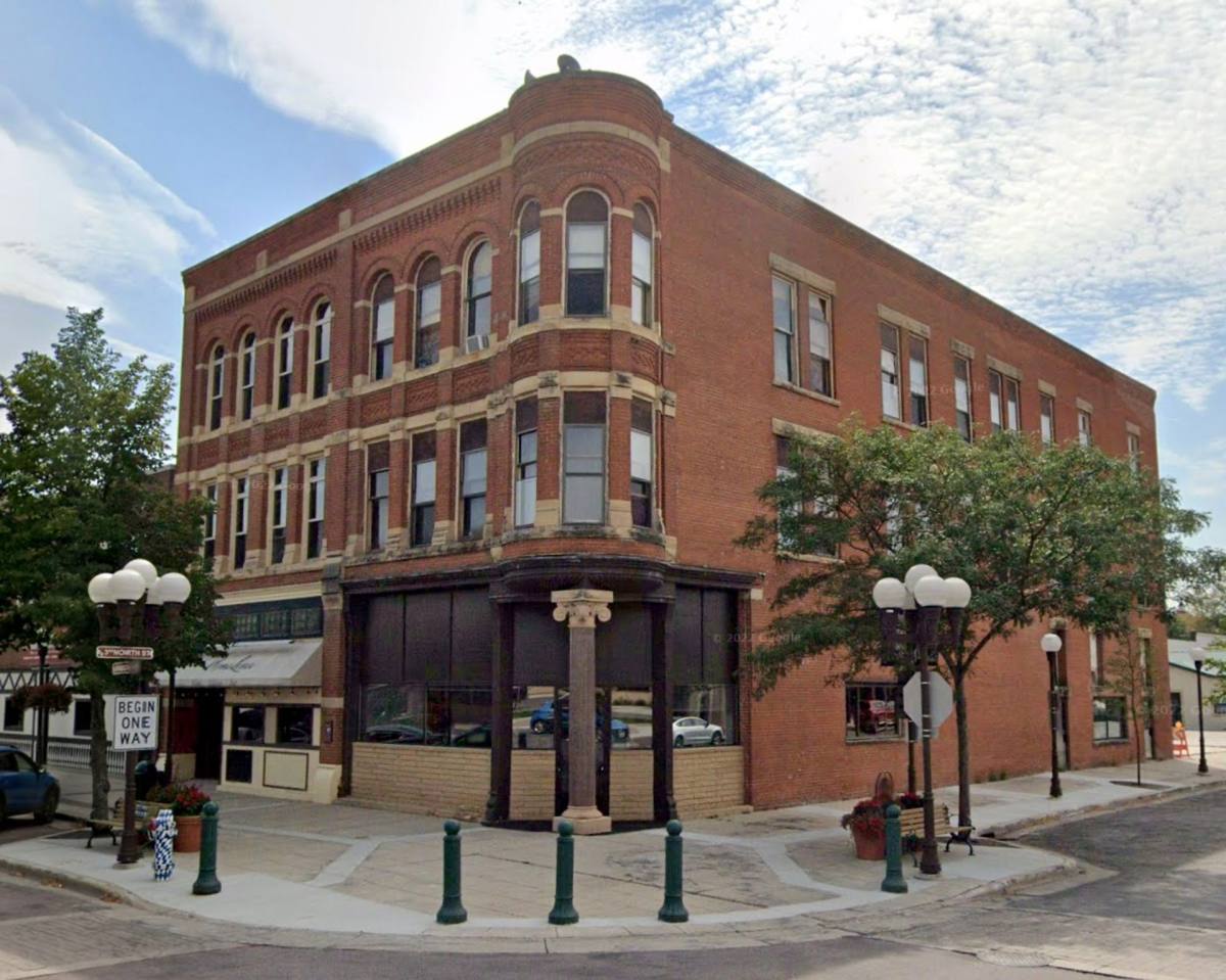 Apartment for rent at 227 N Minnesota St, New Ulm, MN 56073