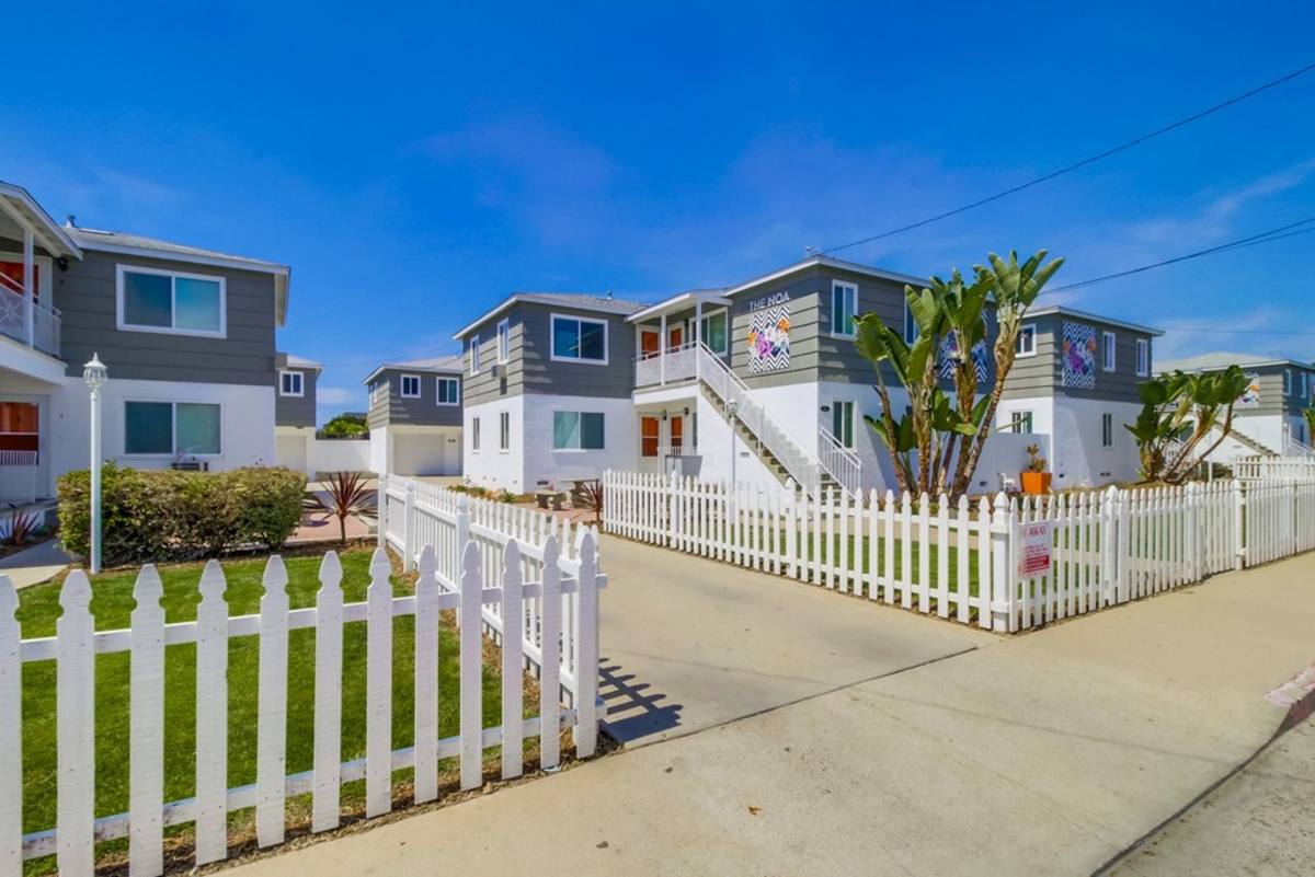 Apartment for rent at 152-164 Garrett Ave, Chula Vista, CA 91910