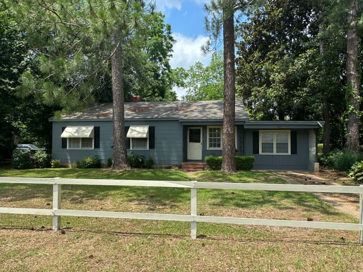 House for rent at 1705 Gillespie Ave, Albany, GA 31707