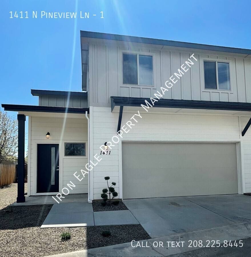 Townhouse for rent at 1411 N Pineview Lane #1, Boise, ID 83713
