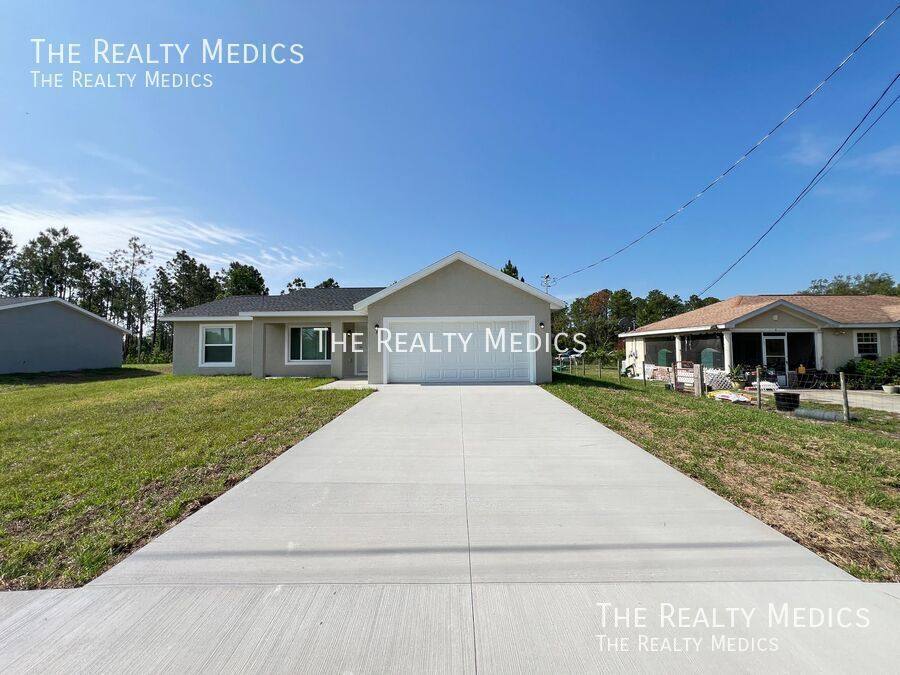 House for rent at 8 Malauka Pass Way, Ocklawaha, FL 32179