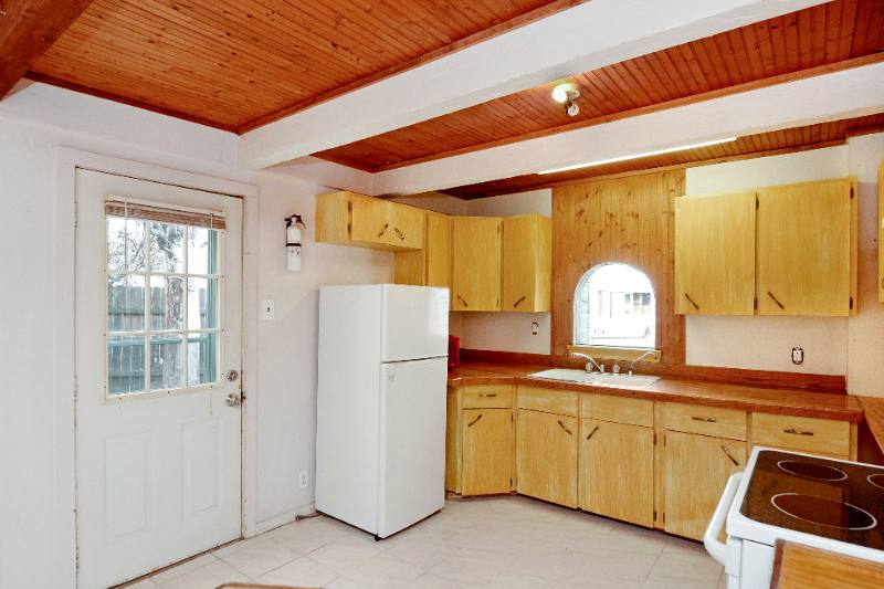 Apartment for rent at 406 W 4th Ave #B, Iliff, CO 80736