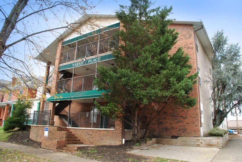 Apartment for rent at 1540 7th Ave, Huntington, WV 25701