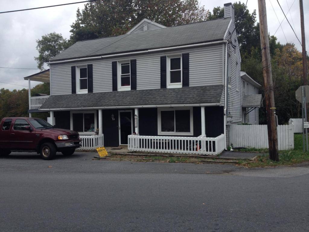 House for rent at 800A Mohrsville Rd Front, Shoemakersville, PA 19555