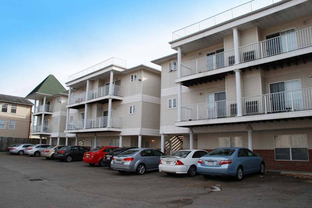 Apartment for rent at 620 15th St, Huntington, WV 25701