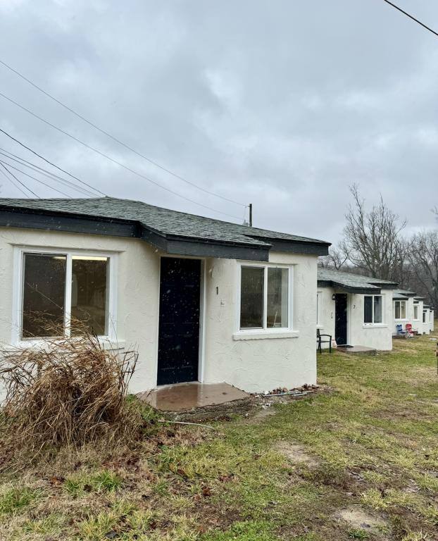 Apartment for rent at 15608 State Highway 76 #1, Cassville, MO 65625