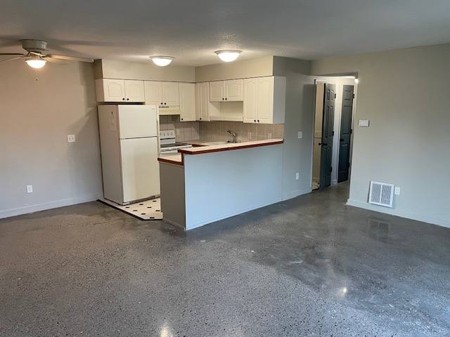 Apartment for rent at 10-22 Ballans Court, Grand Ledge, MI 48837