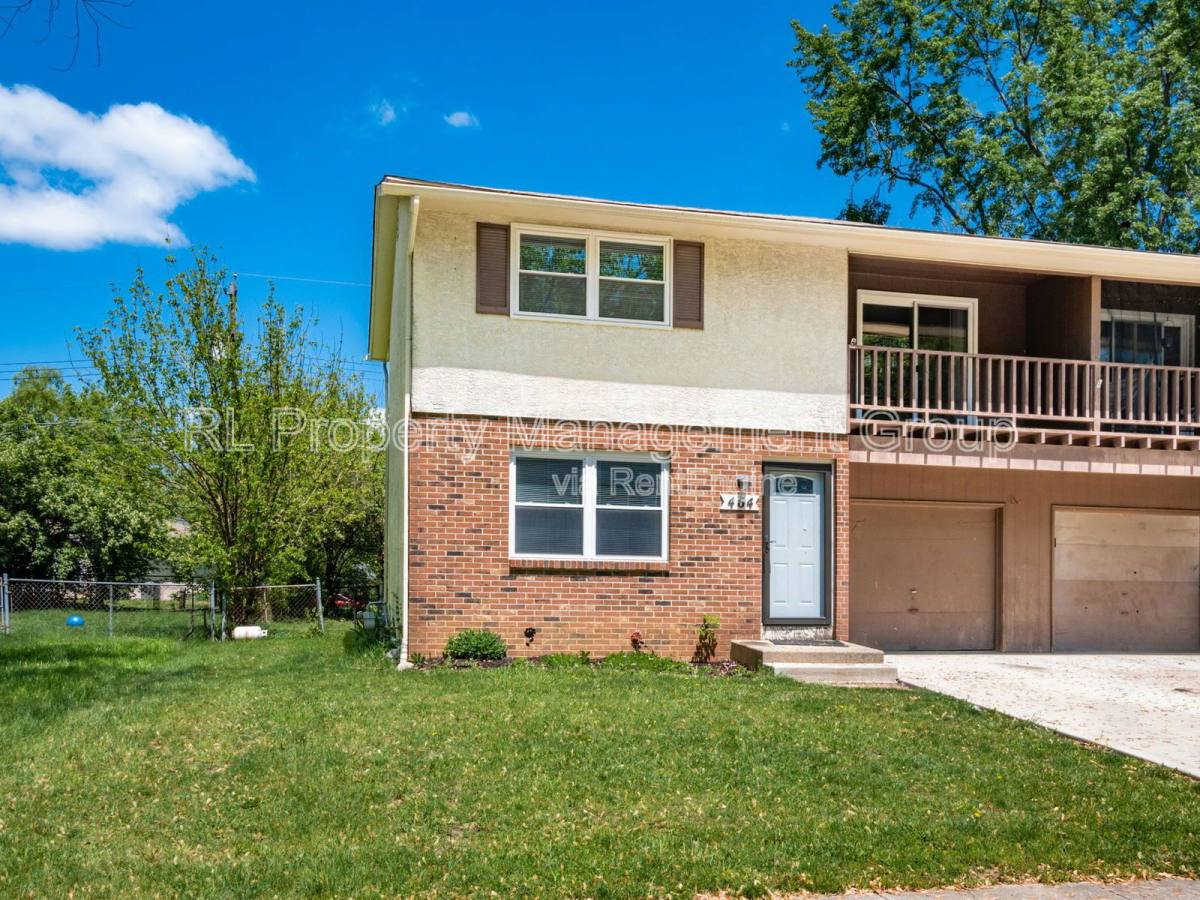 Apartment for rent at 464 Goshen Court, Columbus, OH 43230