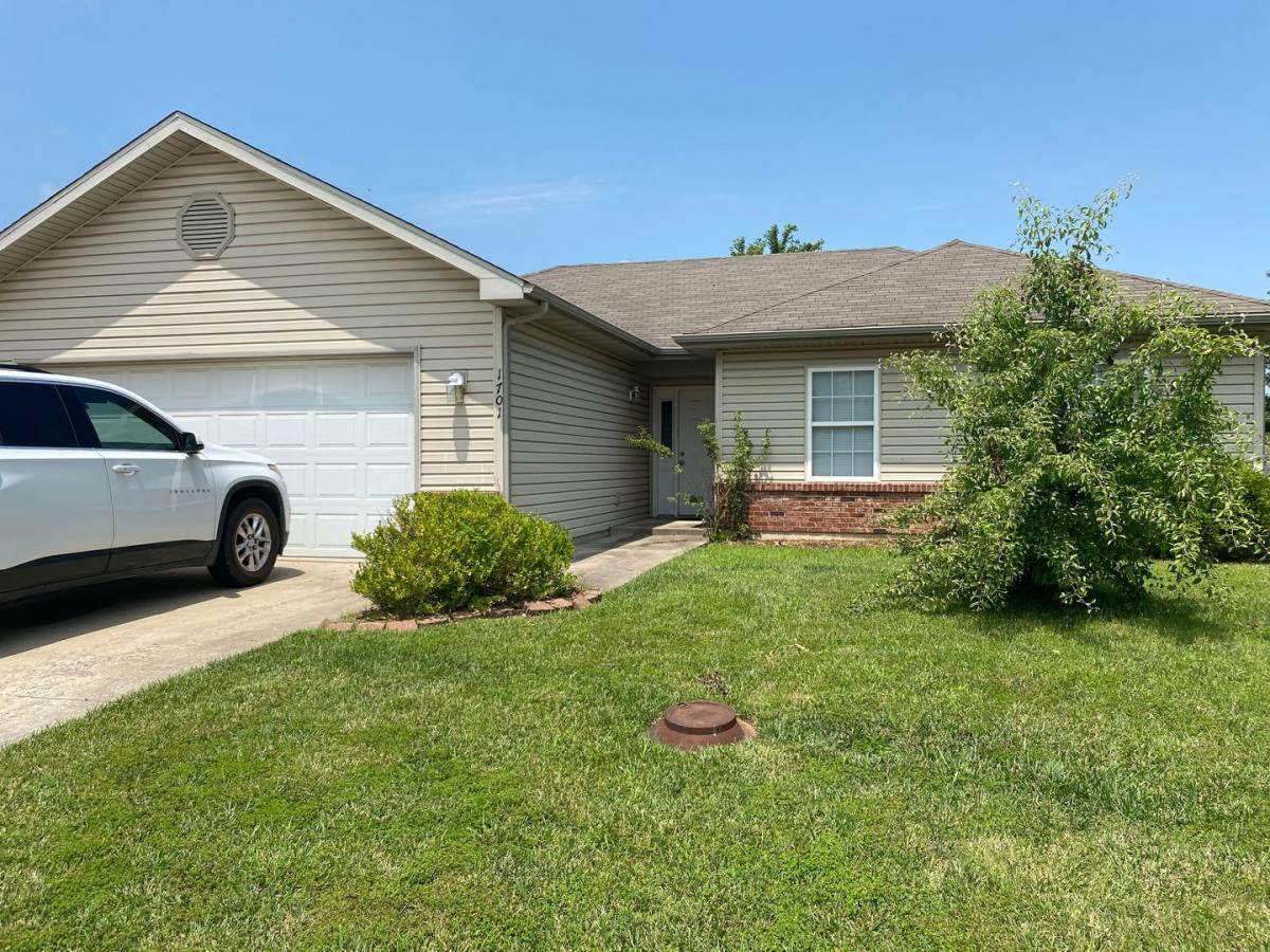 House for rent at 1701 Typhoon Dr, Columbia, MO 65202