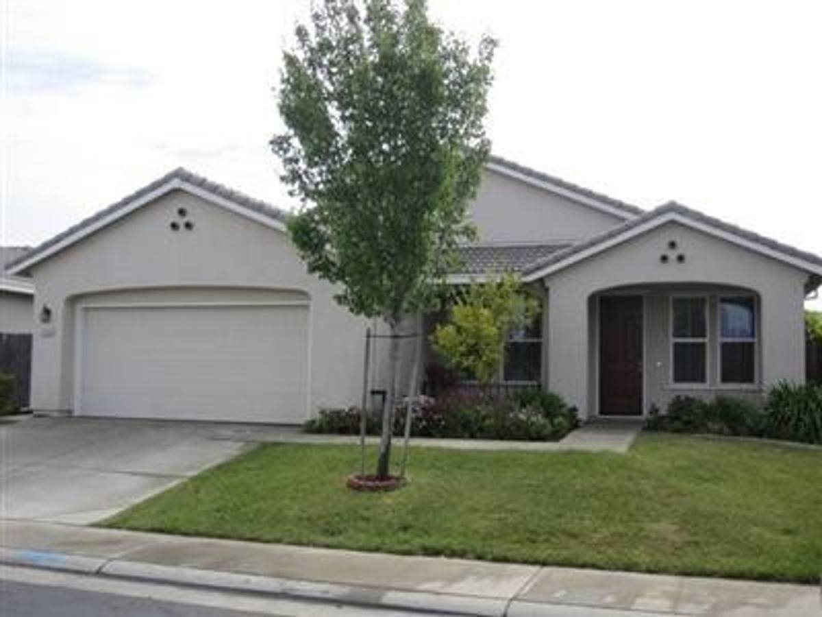 House for rent at 10133 Van Brocklin Way, Elk Grove, CA 95757