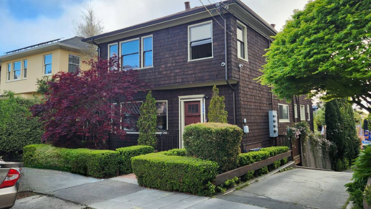 Apartment for rent at 1514 Walnut St, Berkeley, CA 94709