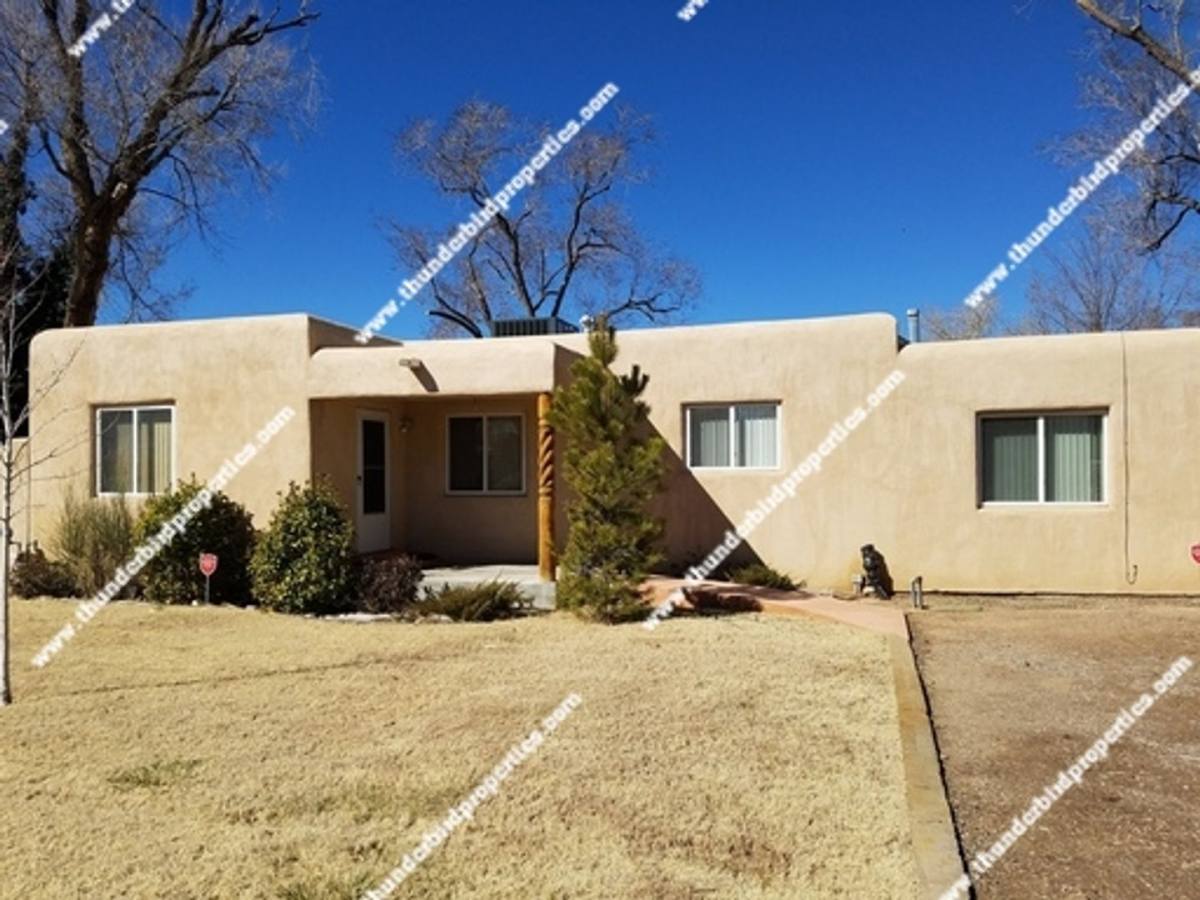 House for rent at 113 Nara Visa NW, Albuquerque, NM 87107