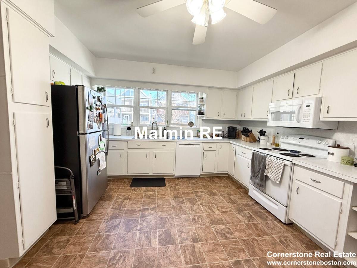 House for rent at 922 E 4th St #1, South Boston, MA 02127