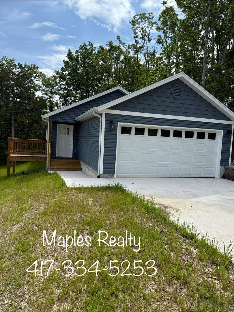 House for rent at 414 Walnut St, Hollister, MO 65672