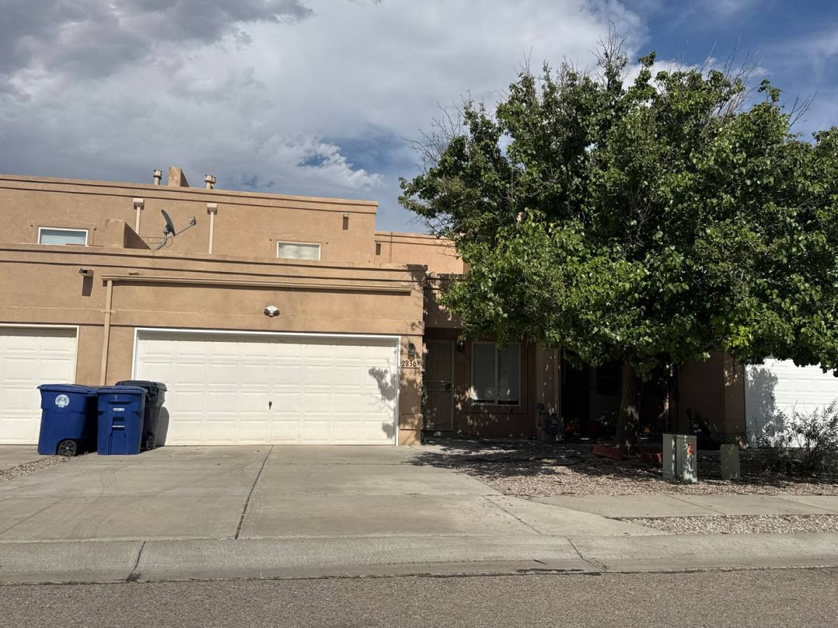 Townhouse for rent at 2836 Quail Pointe Dr NW, Albuquerque, NM 87120