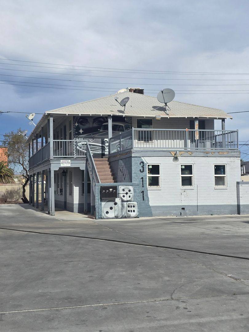 Apartment for rent at 311 N 11th St, Las Vegas, NV 89101