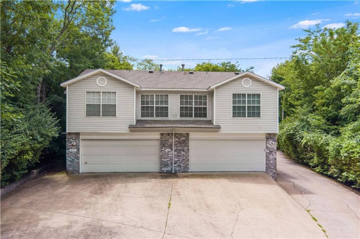 House for rent at 1477 Gregg St, Fayetteville, AR 72701