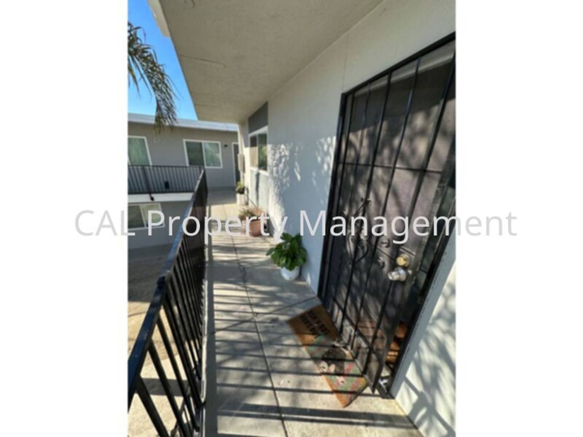Apartment for rent at 938 Illinois Ave, Los Banos, CA 93635