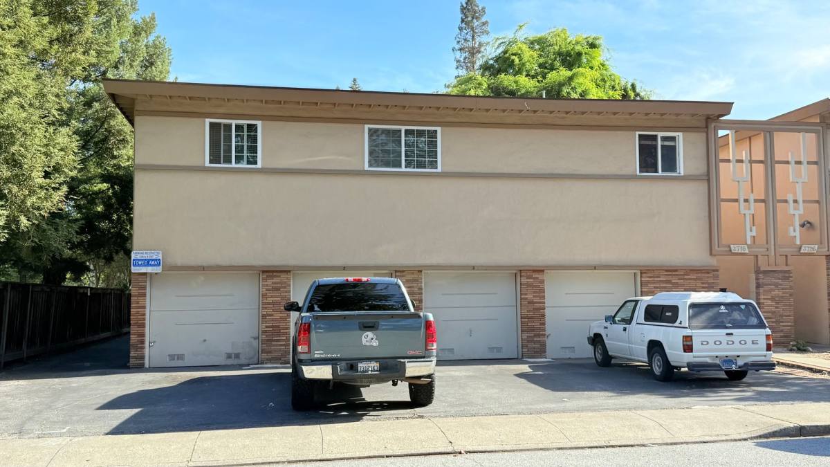 Apartment for rent at 3716 & 3726 Poinciana Dr, Santa Clara, CA 95051