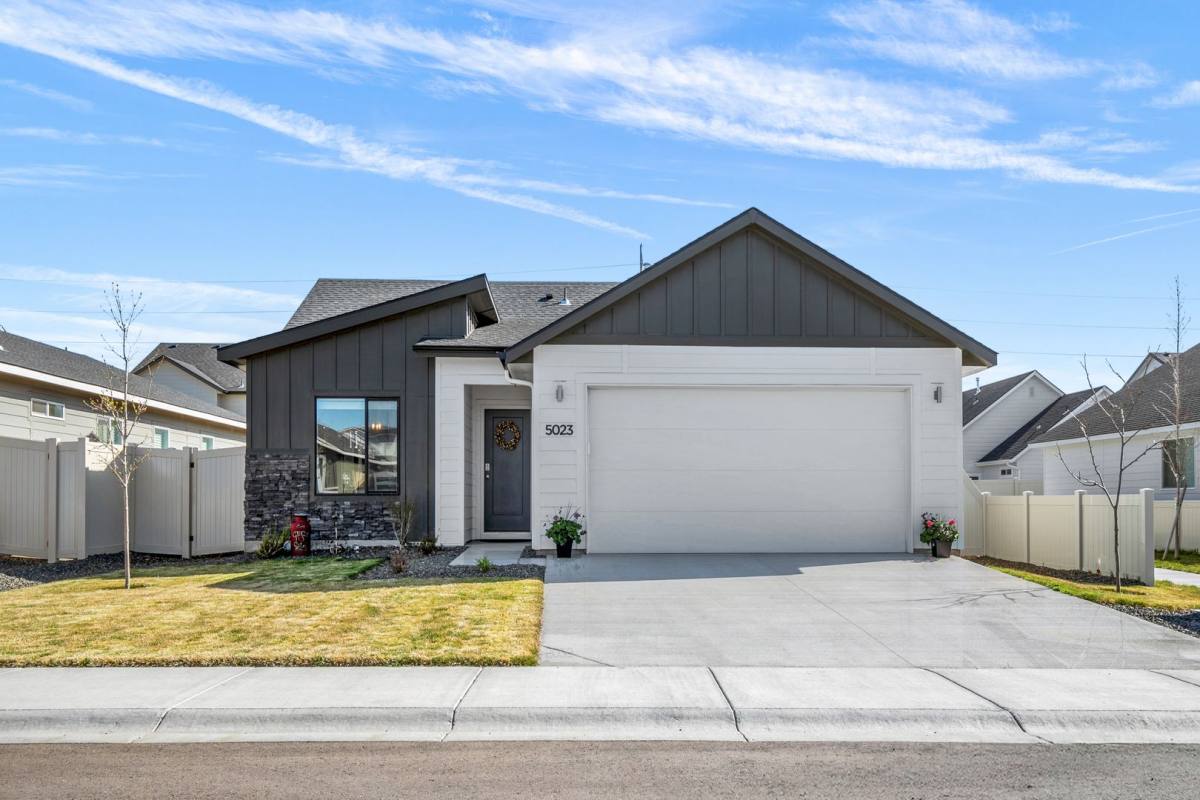 House for rent at 5023 W Apgar Creek, Meridian, ID 83646