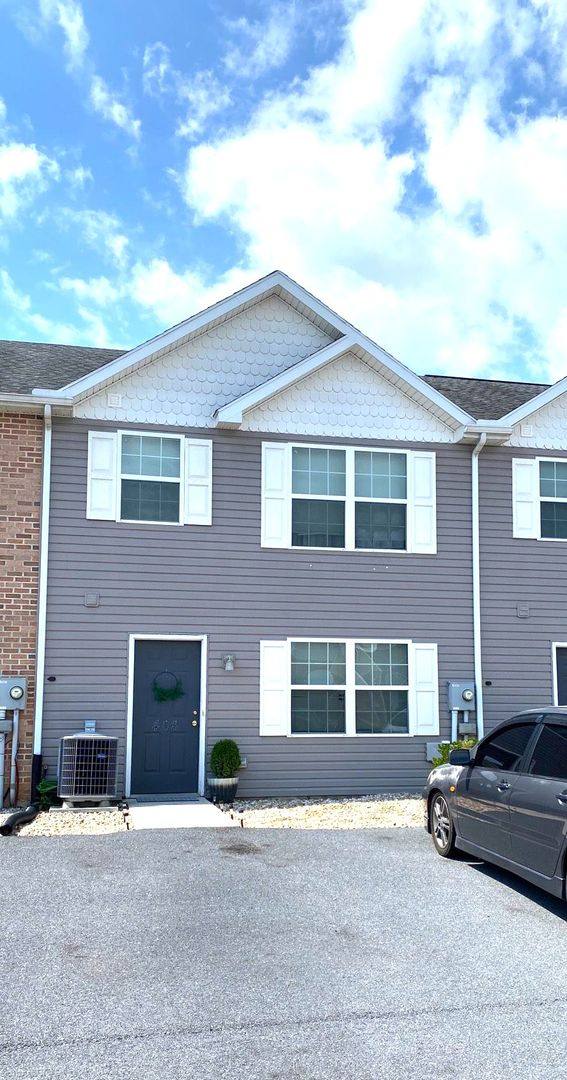 Apartment for rent at 402-416 Lantern Lane, Chambersburg, PA 17201