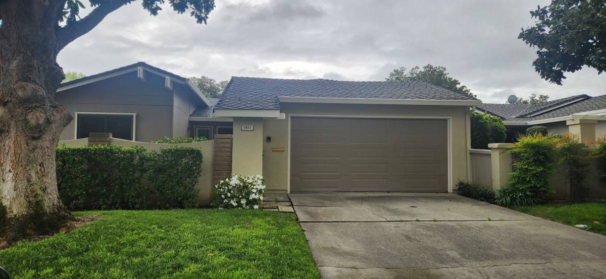 House for rent at 5821 Lonsdale Dr, Sacramento, CA 95822